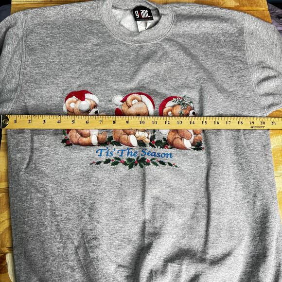 Christmas Sweatshirt Women's Medium Gray Bears Tis The Season Giant Merchandise - Picture 7 of 9